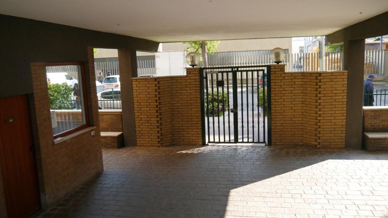 La Casa Di Dario Apartment Pero Exterior photo